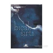 Bıçak Sırtı - Michelle Hodkin
