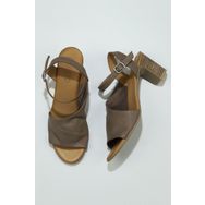 Bueno Shoes 01WN1519 Gri Deri Kadın Topuklu Sandalet