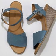 Bueno Shoes 01WQ8601 Kadın Dolgu Topuklu Sandalet