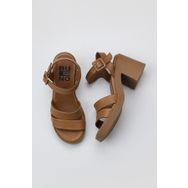 Bueno Shoes 01WY12506 Taba Deri Topuklu Kadın Sandalet