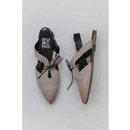 Bueno Shoes 01WY1803 Gri Siyah Deri Kadın Düz Sandalet