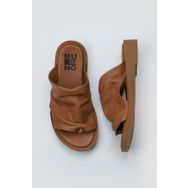 Bueno Shoes 01WY2910 Taba Koyu Deri Kadın Parmak Arası Terlik