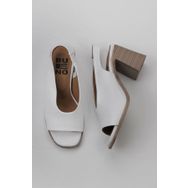 Bueno Shoes 01WY3706 Beyaz Deri Kadın Topuklu Sandalet