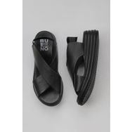 Bueno Shoes 01WY5703 Siyah Deri Kadın Dolgu Topuklu Sandalet