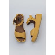 Bueno Shoes 01WY5900 Sarı Deri Kadın Dolgu Topuklu Sandalet