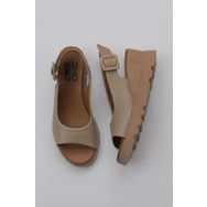 Bueno Shoes 01WY8600 Vizon Deri Kadın Dolgu Topuklu Sandalet