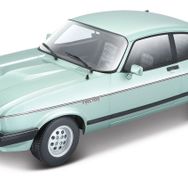 Burago S00021093 1:24 Ford Capri 1982 Model Araba