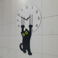 CajuArt Özel Ahşap Tasarım Saati Tırmalayan Kara Kedi Duvar Saati