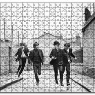 Cakapuzzle Beatles Grup Üyeleri Koşuyor Siyah Beyaz Mdf 1000 Parça Puzzle