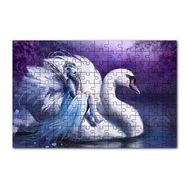 Cakapuzzle Beyaz Dev Kuğu ve Sırtındaki Maskeli Kadın 120 Parça Ahşap Puzzle