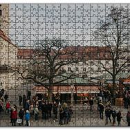 Cakapuzzle Binalar Meydan Ağaçlar ve Kalabalıklar Mdf 255 Parça Puzzle