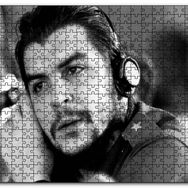 Cakapuzzle Che Guevara Kulaklıklı Mdf 255 Parça Puzzle