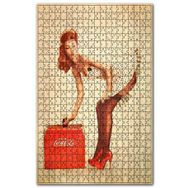 Cakapuzzle Coca Cola İçen Güzel Kadın Görseli Ahşap 1000 Parça Puzzle