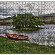 Cakapuzzle Gölde Sandallar Tepeler ve Bulutlu Gökler Mdf 1000 Parça Puzzle