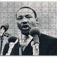 Cakapuzzle Martin Luther King ve Mikrofonlar Siyah Beyaz Mdf 120 Parça Puzzle
