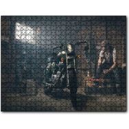 Cakapuzzle Royal Enfield Motorsiklet ve Sigara İçen Adam Mdf 1000 Parça Puzzle