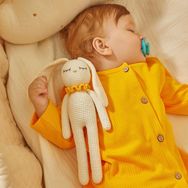 Capella Toys Beyaz Uykucu Tavşan