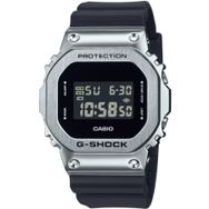 Casio GM-5600U-1DR Erkek Kol Saati
