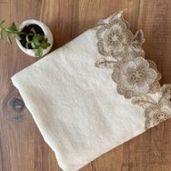 Çeyiz Bahçesi Gülşen 50x90 cm 3 Boyutlu Koyu Krem Kadife Havlu
