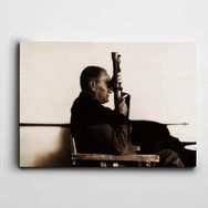 Dekolata Atatürk Dürbünle Bakarken 140x200 cm Kanvas Tablo