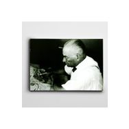 Dekolata Atatürk Gözlükle 60x85 cm Kanvas Tablo