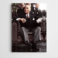 Dekolata Atatürk Koltukta 70x100 cm Kanvas Tablo