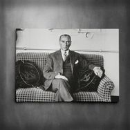 Dekolata Atatürk Siyah Beyaz 50x70 cm Kanvas Tablo