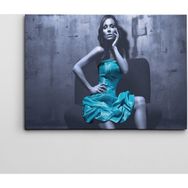 Dekolata Mavi Elbiseli Kadın 40x60 cm Kanvas Tablo