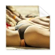Dıythinker Batı Kadın Bebek Çiçekler Üzerine Tutan Yağlı Boya 20x20 cm Seramik Karo