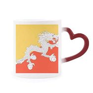Dıythinker Kırmızı Çok Renkli Bhutan Ulusal Bayrağı Asya Ülke Isıya Duyarlı Kalp Kupası