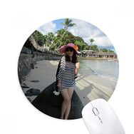 Dıythinker Plaj Hindistan Cevizi Ağacı Ellie Yao Kız Taş Baskılı Yuvarlak Kaymaz Kauçuk Mouse Pad