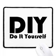Dıythinker Siyah Alıntı Do It Yourself Kaymaz Fare Altlığı