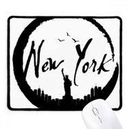 Dıythinker Siyah New York ABD Özgürlük Silüeti Kaymaz Fare Altlığı