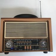 Everton RT-872BT Bluetooth Fm Usb TF Card Şarjlı Nostaljik Radyo