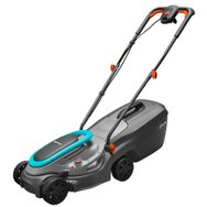 Gardena Elektrikli çim biçme makinesi PowerMax 32/1200 G2: 300 m²'ye kadar çim biçme makinesi, 1200 W güç, 32 cm kesme genişliği, 30 l toplama hacmi, 35 ila 65 mm kesme yüksekliği, ErgoTec sap,