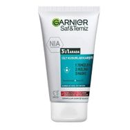 Garnier 200 ml 3 ü 1 Arada Yağlanma ve Pürüzlere Karşı Etkili Temizleme Jeli