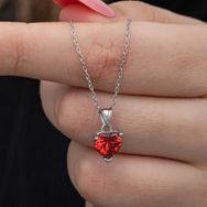 Gumush T8611 Kırmızı Taşlı Kalpli Kadın Gümüş Kolye