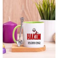 Hediye Dükkanı Kişiye Özel Hakim Ahşap Altlıklı Kaşıklı Yeşil Kupa