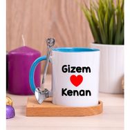 Hediye Dükkanı Kişiye Özel Sevgililere Özel Isim Yazılı Ahşap Altlıklı Kaşıklı Mavi Kupa