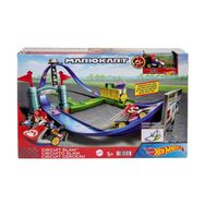 Hot Wheels HGK59 Mario Kart Keskin Dönüşler Pist Seti