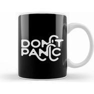 Humuts Must Read Book Covers Dont Panic Hitchhikers Guide To The Galaxy Kupa