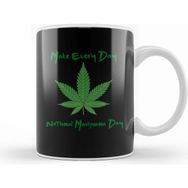Humuts Porselen Beyaz Make Every Day National Marijuana Day Kupa Bardak