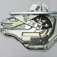 Hyundai Elantra 2004-2007 Sol Elektrikli Motorsuz Arka Cam Krikosu