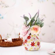 Karaca Home Spring Kırmızı Çiçek Desenli Vazo