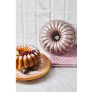 Karaca Lina Dilimli Rosegold Döküm 25,5 cm Kek Kalıbı