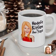 Kişiye Özel Kadın Hedefe Kitlen Anı Yaşa Karikatürlü Beyaz Kupa Bardak