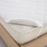 Komfort Home 160x200 cm Çift Kişilik Sıvı Geçirmez Kapitoneli Alez