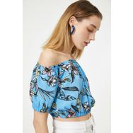 Koton 0YAL68542IW72D Çiçek Desenli Omuz Dekolteli Kısa Kollu Crop Kadın Bluz