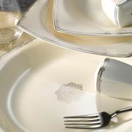 Kütahya Porselen 1139720 Bone Mare 62 Parça Desen Platin Fileli Yemek Takımı