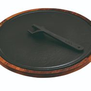 Lava Döküm Ahşap ve Döküm Demir Hot Plate Çap 34 cm Siyah Servis Tahtası